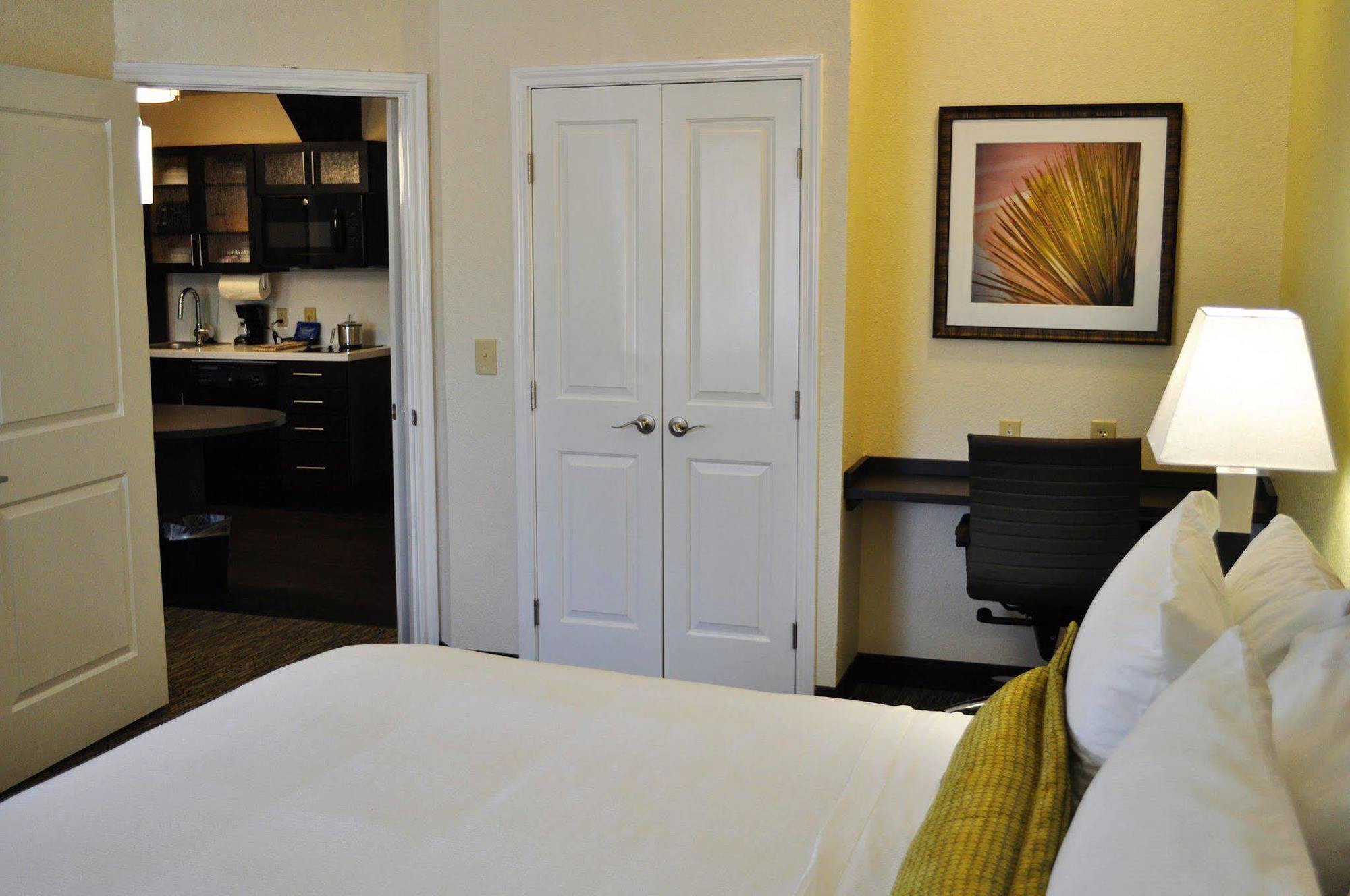 Candlewood Suites Bay City By Ihg Kültér fotó